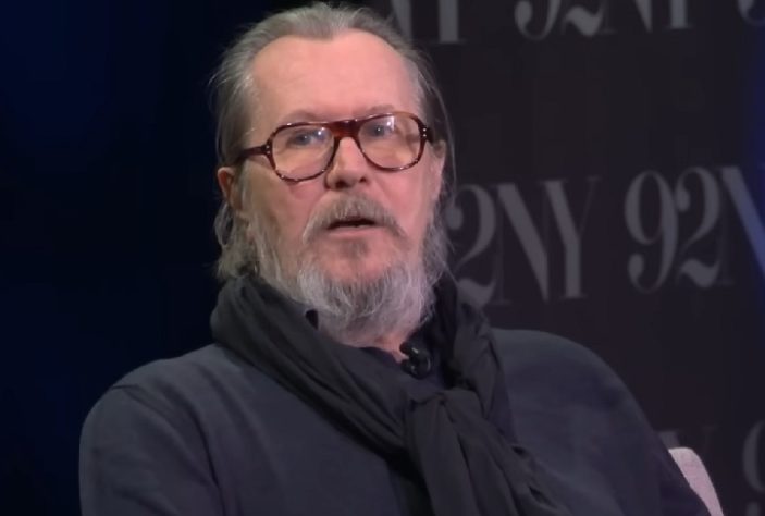 Gary Oldman diz que sua atuação em Harry Potter foi 