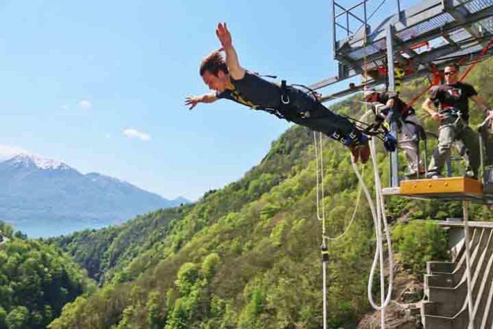 bungee-jumping