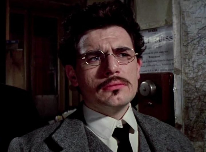 Cox começou a atuar em meados dos anos 1960, com diversas participações em séries de TV britânicas.