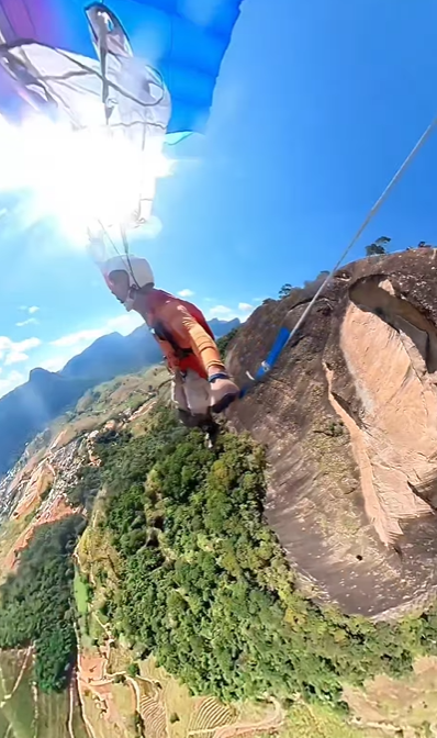 No dia 21 de maio de 2024, Caio Afeto fez um salto de base jump no maior circuito de tirolesas, que está em implantação na cidade de Pancas, no Espírito Santo. 
