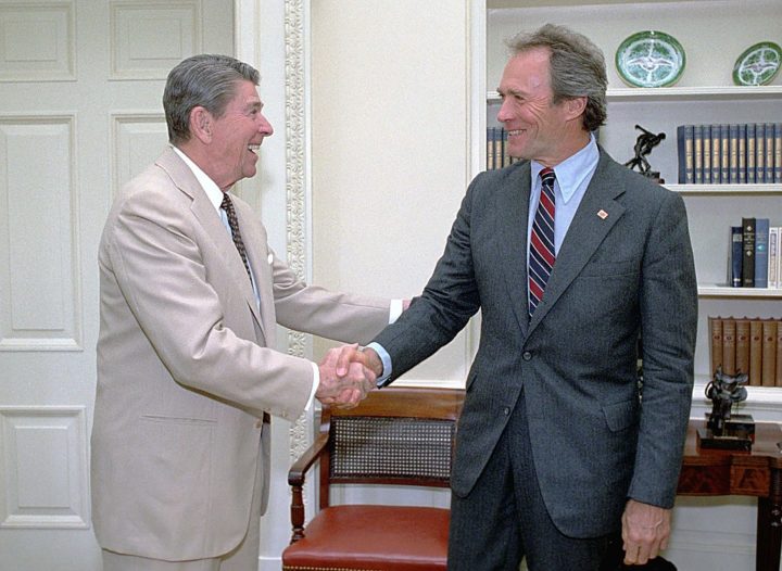 Eastwood também é conhecido por sua postura política, tendo sido prefeito de Carmel-by-the-Sea, na Califórnia, de 1986 a 1988.