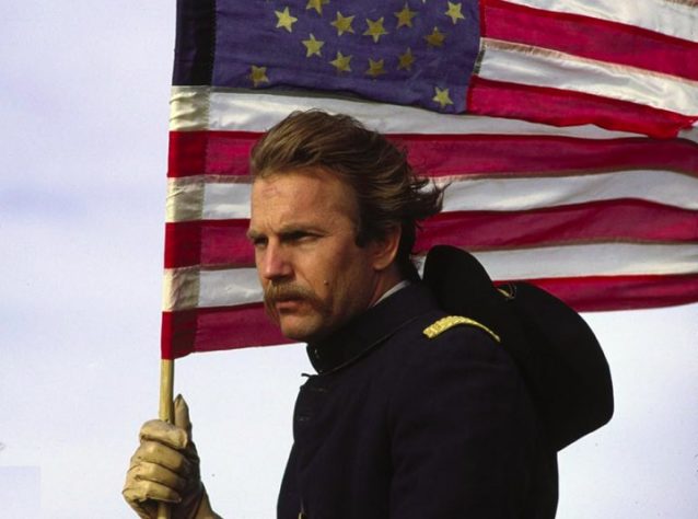 Kevin Costner em  