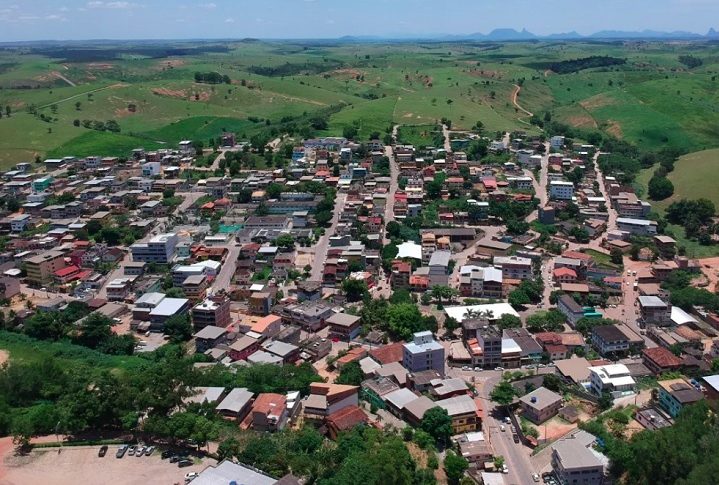 Presidente Kennedy (ES): Com uma população de cerca de 11 mil pessoas, o município foi fundado em 1963 e fica a 159 km de distância de Vitória.