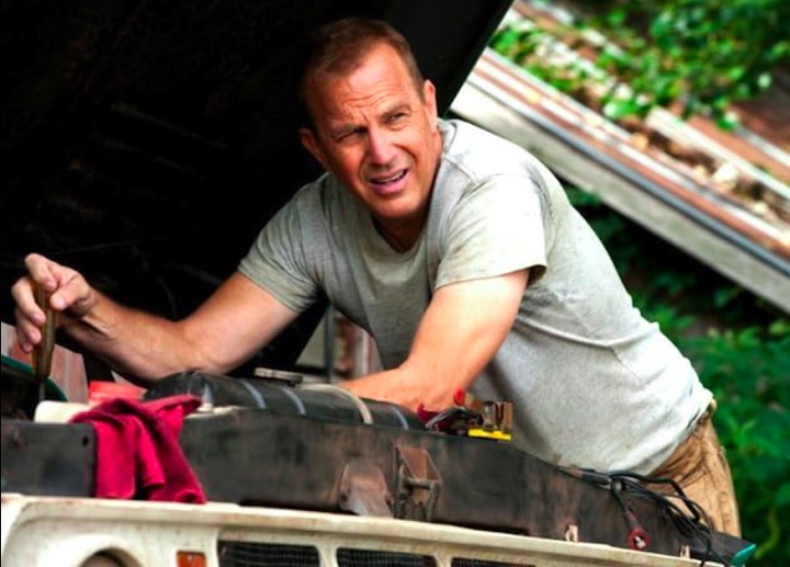 Mais recentemente, viveu Jonathan Kent, o pai de Clark Kent, em "O Homem de Aço" (2013) e em "Batman vs Superman: A Origem da Justiça" (2016).