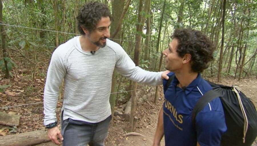 A travessia no Pão de Açúcar fez parte de um quadro do extinto programa Legendários, da TV Record, comandado por Marcos Mion (hoje na Globo).  Ao saltar de paraquedas, Caio Afeto deu um susto na equipe do programa ao pousar fora do local previamente combinado. “O vento me obrigou a fazer um pouso de emergência na Floresta”, declarou. 


