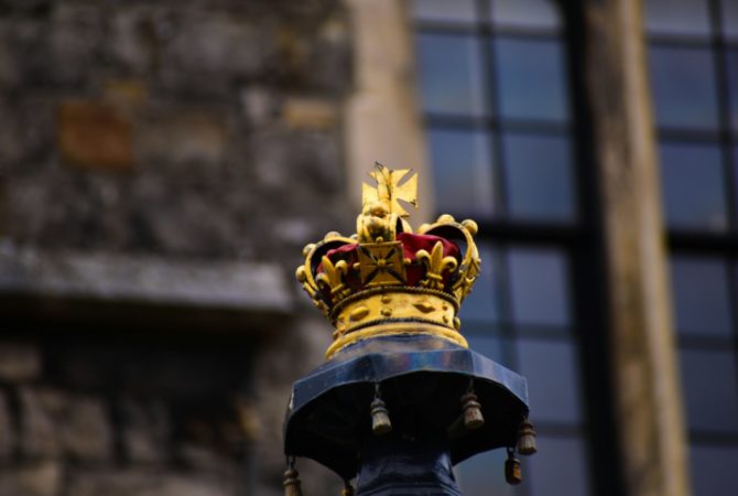Além do Reino Unido: saiba onde tem monarquia na Europa