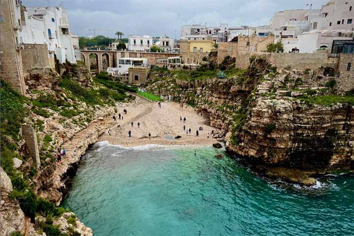 E também regiões paradisíacas, como o deslumbrante litoral do sul da Itália.
