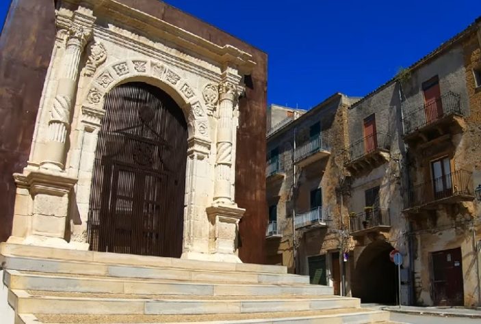 Cidade na Itália anuncia casas por R$ 17 - Sambuca di Sicilia, Itália