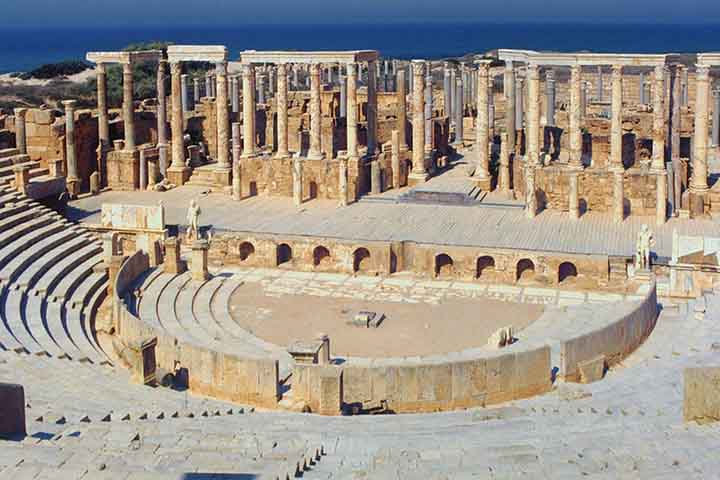 Celebrar o aniversário de Roma é reconhecer sua influência contínua no mundo. Poucas cidades concentram tamanha carga histórica e simbólica. Sua permanência ao longo dos séculos a torna única.