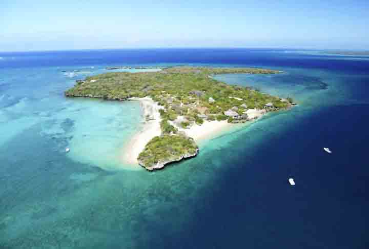 As marés vivas ocorrem quando as forças da Lua e do Sol atuam juntas, intensificando a diferença entre maré alta e baixa. Em contrapartida, as marés mortas acontecem quando suas forças se contrapõem, tornando a variação menos perceptível. O calendário lunar é essencial para prever esses momentos com precisão.

