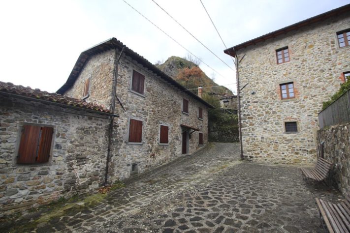 Cidade na Itália anuncia casas por R$ 17 - Sambuca di Sicilia, Itália