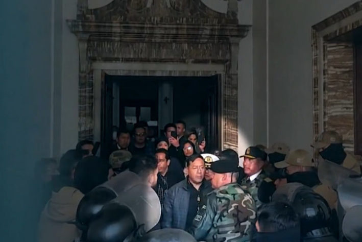 TENTATIVA DE GOLPE NA BOLÍVIA