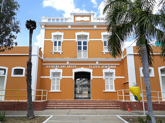 A Estação das Artes Eliseu Ventania é a antiga estação ferroviária da cidade. O local abrange mais de 48 mil metros quadrados, onde são montados palcos, barracas, bares e restaurantes.