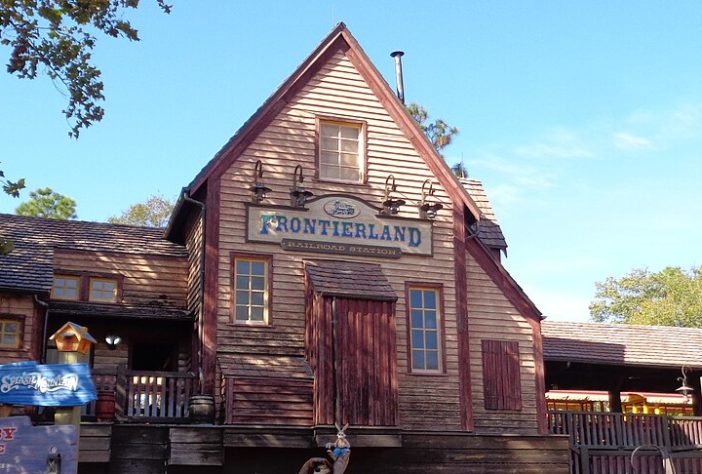 Frontierland, Disneylândia