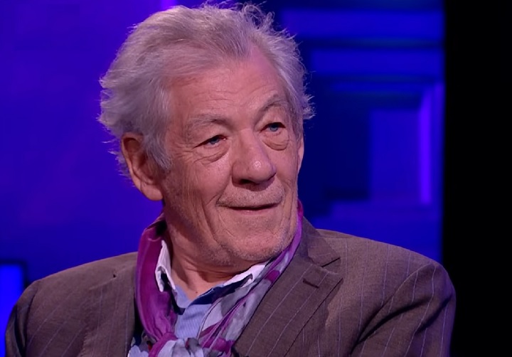 Em 1991, McKellen foi nomeado Cavaleiro (KBE) por serviços ao teatro no Reino Unido. Em 2008, virou Companheiro de Honra (CH) por seus serviços ao drama e à igualdade.