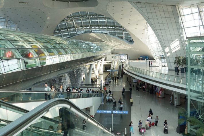 Aeroporto internacional de Incheon, Coreia do Sul - Wikimedia Commons/Ken Eckert