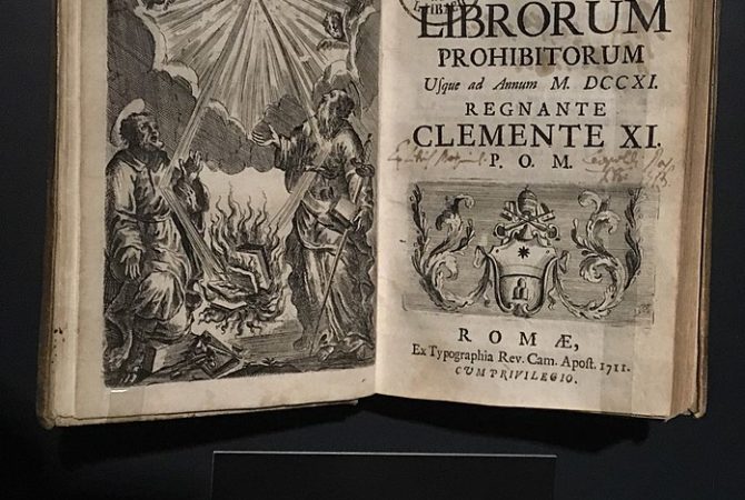 ‘Livros Proibidos’: conheça a lista da Igreja Católica que censurou pensadores renomados