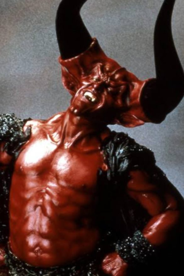 <p>Tim Curry em “A Lenda” (1985): Tida como uma das representações mais assustadoras do Diabo, Tim Curry é bastante lembrado por sua interpretação do Senhor das Trevas neste filme dirigido por Ridley Scott (de “Gladiador”).</p>
