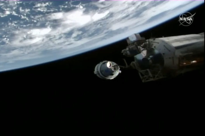 Esse não foi o primeiro problema relacionado à Starliner. Em seu voo inaugural de teste não tripulado em 2019, um erro de software resultou na colocação da nave em órbita incorreta. -NASA TV