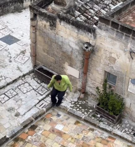 Atletas de parkour danificam cidade histórica da Itália