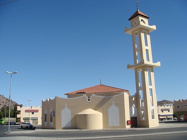 Taif - ou Taife - é uma cidade de 580 mil habitantes, a uma altitude de 1.879 metros, que fica na região de Meca. Ou seja, uma área que costuma receber peregrinos muçulmanos vindos de diversas partes do mundo.
