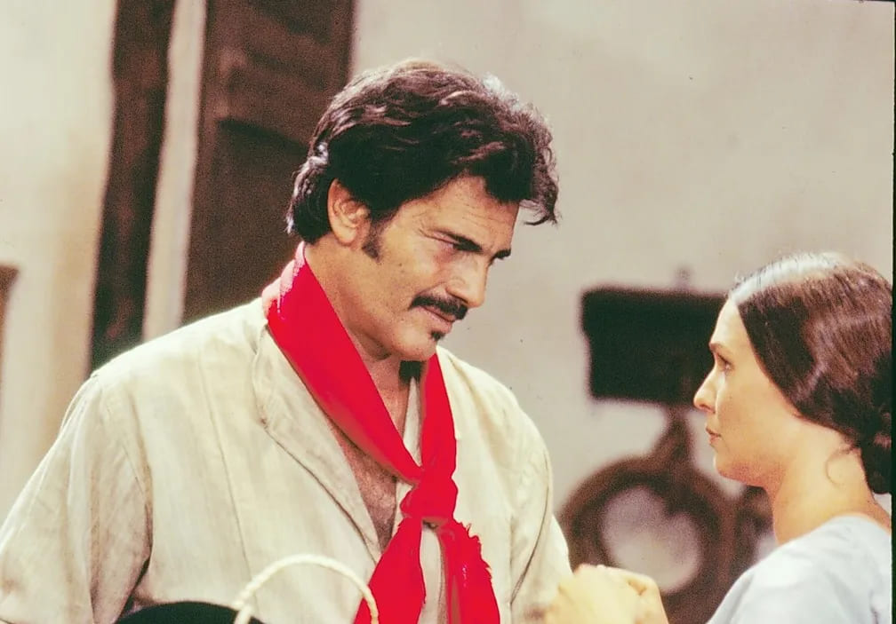 Bibiana Terra e Capitão Rodrigo Cambará - "O Tempo e O Vento", de Érico Veríssimo - O romance entre a neta de Ana Terra e o aventureiro que chega ao povoado encontra resistências na saga que é uma obra fundamental do Rio Grande do Sul. Em 1985, uma minissérie estrelada por Tarcísio Meira e Louise Cardoso levou essa história ao público na TV Globo. 