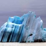 Icebergs listrados e coloridos - Formações naturais estranhamente encantadoras