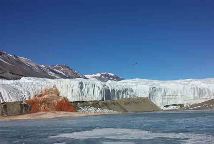 Cachoeira de sangue ( Antártica) - Formações naturais estranhamente encantadoras 