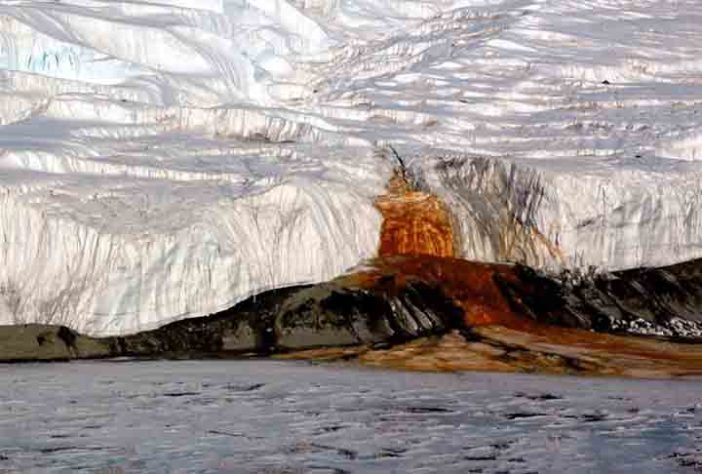 Cachoeira de sangue ( Antártica) - Formações naturais estranhamente encantadoras 