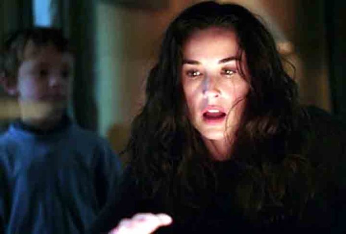 Protegida por um Anjo (2006) - Filmes Espíritas - Divulgação