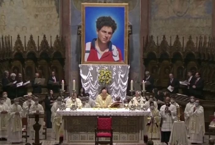 Vaticano aprova canonização de Carlo Acutis - Reprodução/GloboNews