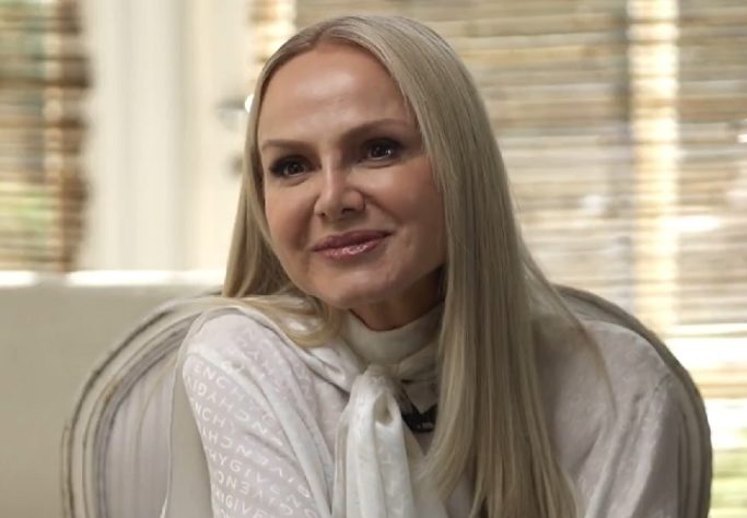 Eliana em entrevista para o Fantástico
