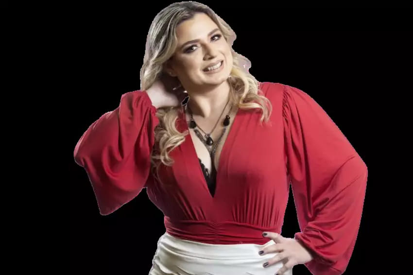 A cena marcará o despertar do sonho musical da protagonista Agrado, ainda criança. Ao longo da trama, Marília seguirá como inspiração para a personagem, que manterá fotos da artista e cantará "Sem Sal" em uma performance. A novela busca celebrar o legado da cantora por meio da trajetória da protagonista.

