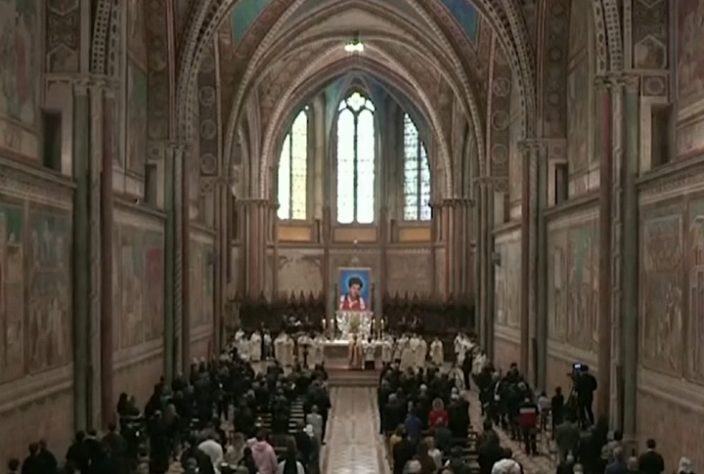 Vaticano aprova canonização de Carlo Acutis 