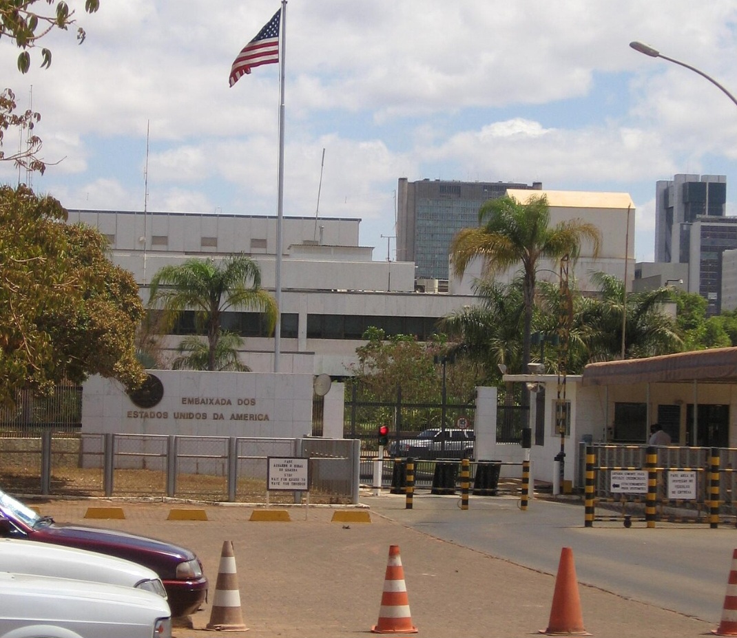 Em caso de necessidade de visto, a autorizaÃ§Ã£o Ã© emitida no consulado ou na embaixada de cada paÃ­s. 