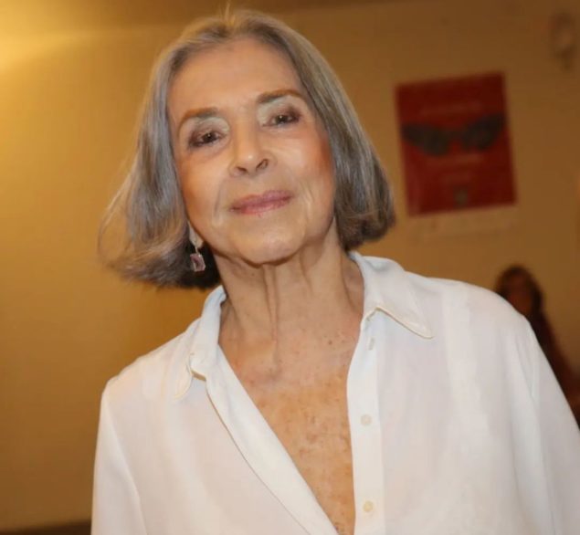 A atriz recebeu aclamação da crítica ao interpretar a cantora Lenisa Mayer no drama 