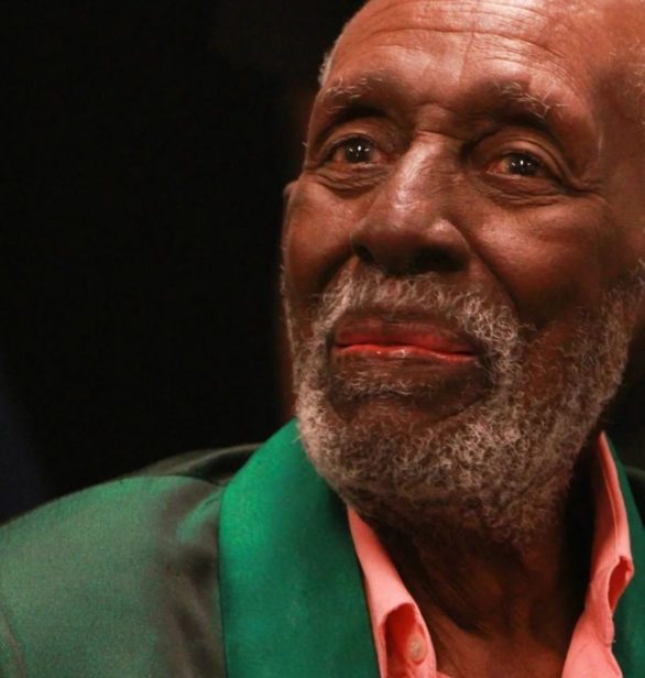 Seu apelido de Sargento surgiu depois que ele teve de servir o Exército pelo período de quatro anos.