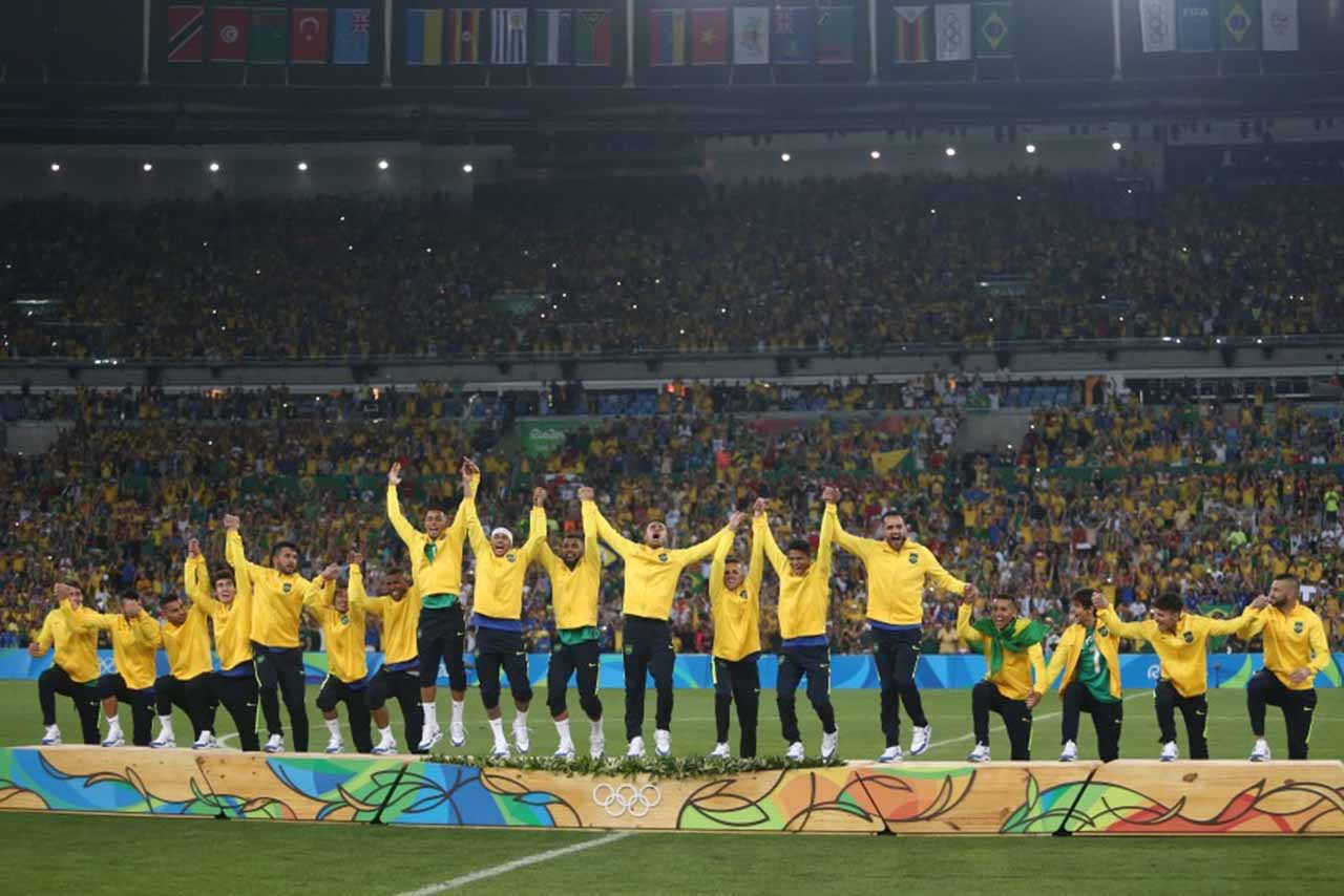 Futebol masculino - A Seleção Brasileira alcançou o sonhado ouro em 2016, no Rio de Janeiro, ao vencer a Alemanha na final, nos pênaltis, no Maracanã. Em Tóquio-2020 veio o bicampeonato, desta vez com vitória sobre a Espanha. 