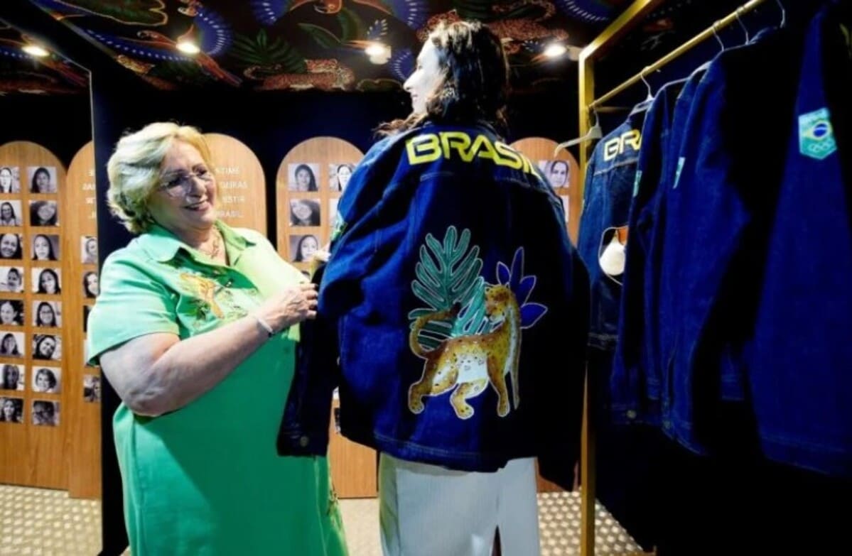 Uniforme do Brasil na cerimônia de abertura dos Jogos Olímpicos de Paris