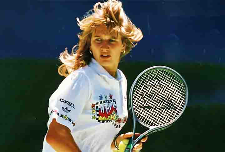 <p>Ela conquistou 22 títulos de Grand Slam e a medalha de ouro nos Jogos Olímpicos de Verão, em 1988 de Seul, na Coreia do Sul.</p>
