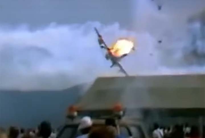 A investigação revelou que falhas na comunicação entre os pilotos e a coordenação do evento foram fatores críticos que contribuíram para o desastre. Além disso, problemas técnicos e a falta de práticas de segurança adequadas foram identificados como fatores agravantes.