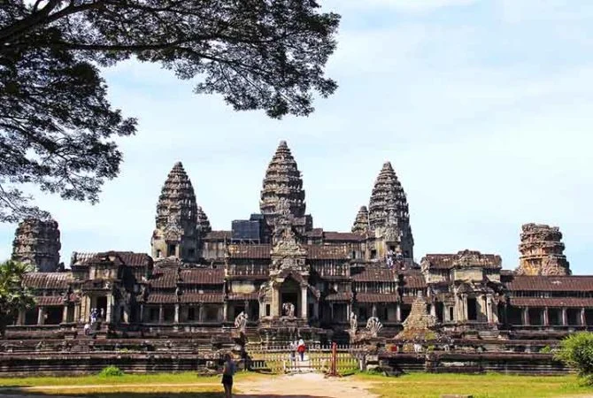 Camboja tem templo icônico com fama mundial
