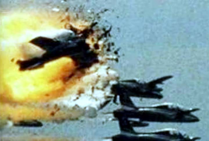 O acidente provocou a morte de 70 pessoas e feriu mais de 500, tornando-se um dos piores desastres de aviação em termos de vítimas civis.