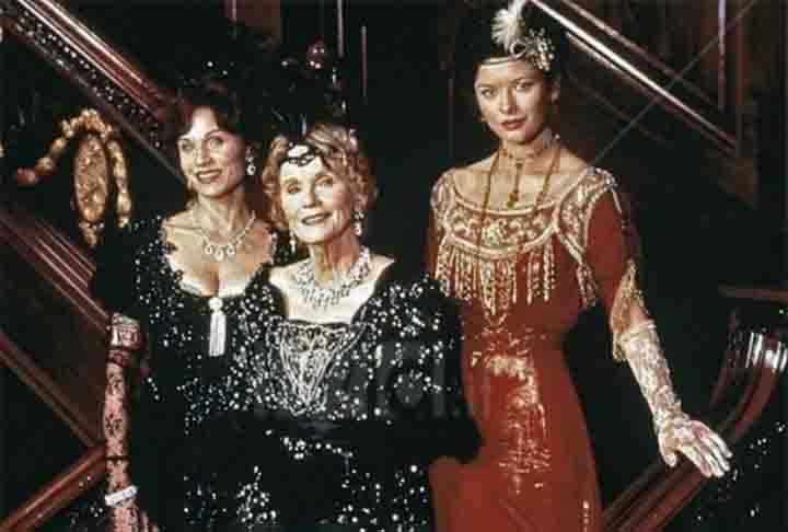 Em 1996, um ano antes de “Titanic” , de James Cameron,  monopolizar as atenções com os então jovens atores Leonardo DiCaprio e Kate Winslet nos papéis principais, Eva Marie Saint atuou em um programa de TV homônimo que tinha Catherine Zeta-Jones.

