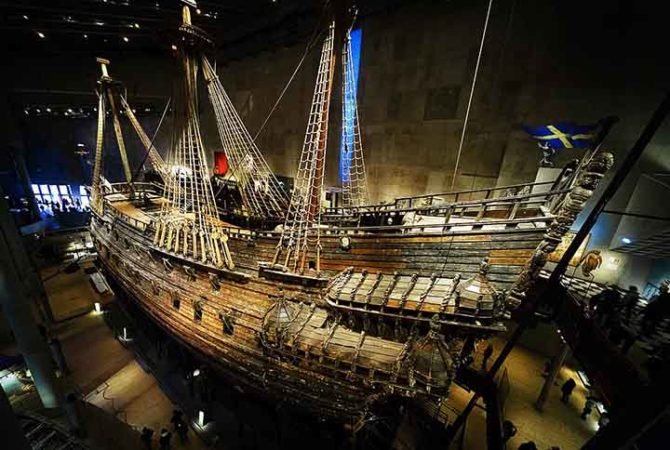 Navio que afundou logo após a inauguração virou museu no próprio local do naufrágio