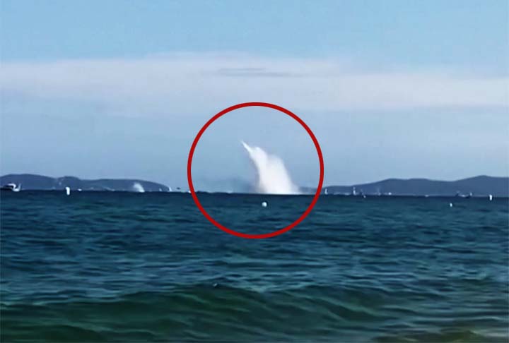 O incidente ocorreu em Lavandou, quando o piloto, que estava a bordo de um jato Fouga Magister, caiu no Mar Mediterrâneo. De acordo com a agência Reuters, o corpo do piloto foi prontamente recuperado pelas equipes de resgate locais.