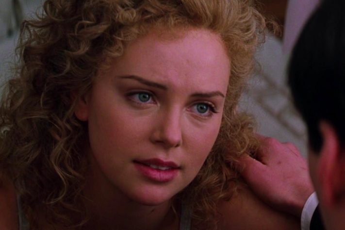 Charlize Theron em O Advogado do Diabo