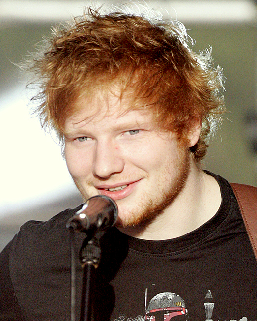 Além de cantor, Ed Sheeran, cujo nome completo é Edward Christopher Sheeran, é compositor e produtor musical. Nascido em Halifax, na Inglaterra, em 17/2/1991, esse aquariano começou a tocar guitarra aos 11 anos e, inspirado por artistas como Damien Rice, logo começou a escrever suas próprias músicas.-wikimedia commons/Eva Rinaldi