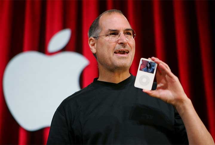 Cofundador da Apple, ajudou a desenvolver (com Steve Wozniak) o Apple I e II, alguns dos primeiros computadores pessoais bem sucedidos. Também desenvolveu o Macintosh (1984), iPod (2001), iPhone (2007) e o iPad (2010).