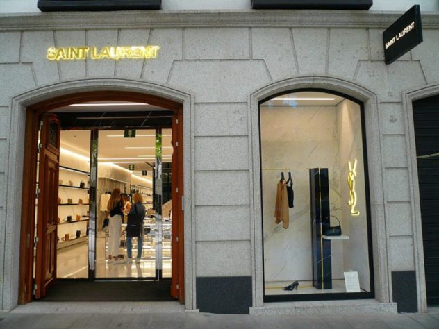 Loja Yves Saint Laurent